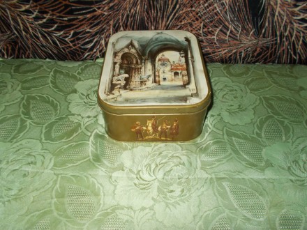 Stara limena kutija od Marta keksa -  22 x 19 cm