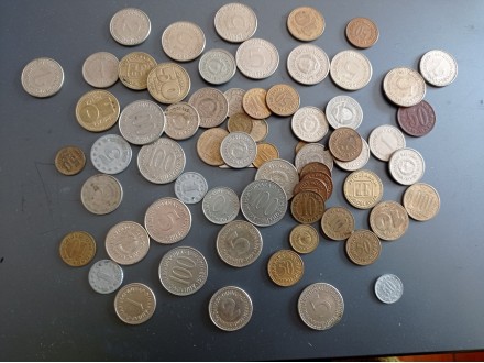 Stare kovance razlicitih vrednosti i godina