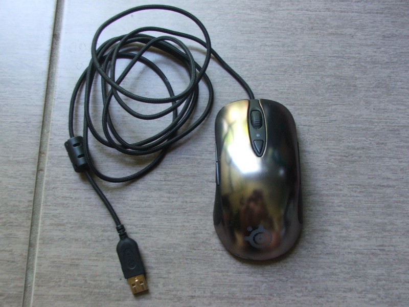 SteelSeries Sensei Gaming Laser Mouse Neispravan