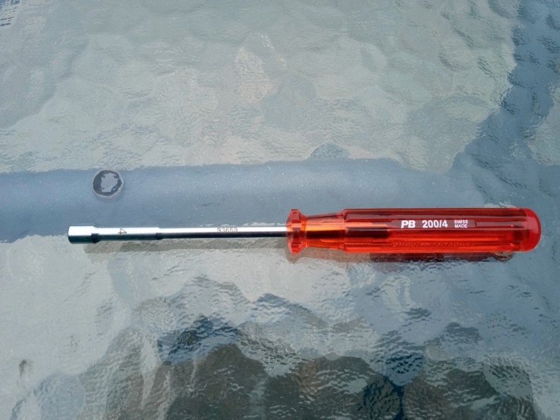 Swiss Tools nasadni kljucevi novi 4mm