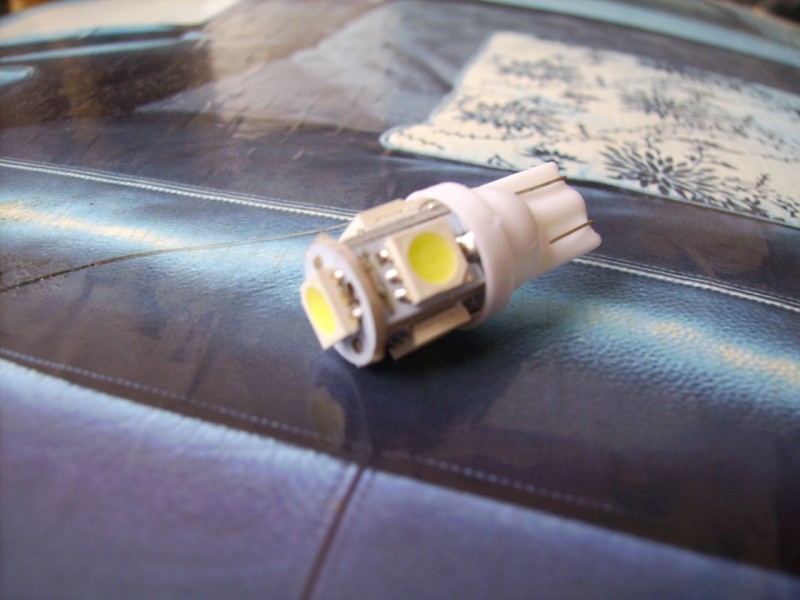 T10 LED ubodna sijalica - w5w 5 SMD 5050 1 kom.