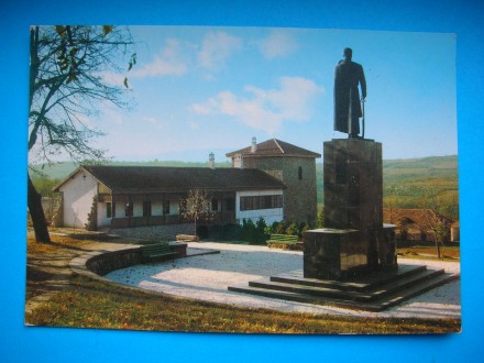 Topola-Spomenik Karađorđu i Karađorđev konak