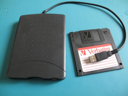 USB Floppy Disk Drive - NEC UF0002