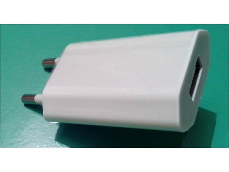 USB Punjač za mobilni telefon 1A TESTIRAN