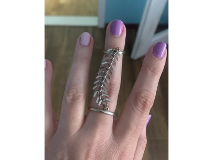 Zanimljiv prsten iz H&;M