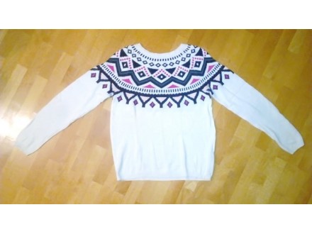 džemper bele boje marke Logg by H&;;M sa šarom