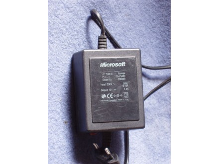 ispravljač ac/dc adaptor 12 V 1.3A mikrosoft !