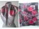 marama svilena lila crvene ruže 68x68 cm slika 1