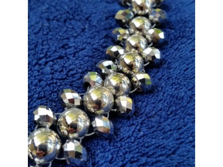 ogrlica srebrne perle