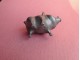 stara mala figura svinje od olova slika 6